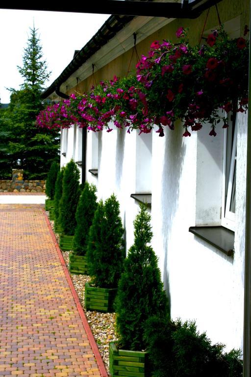 Zajazd U Sosny Torzym Exterior foto